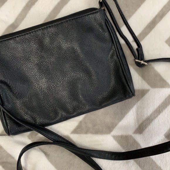Nine West Mini Black Faux Leather Crossbody Bag - Picture 4 of 4